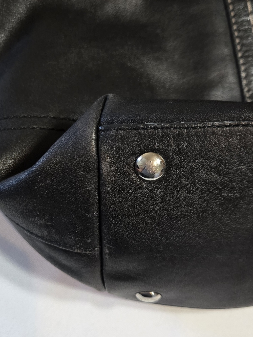 COACH Black Leather Tote with Contrast Stitching - Picture 5 of 8